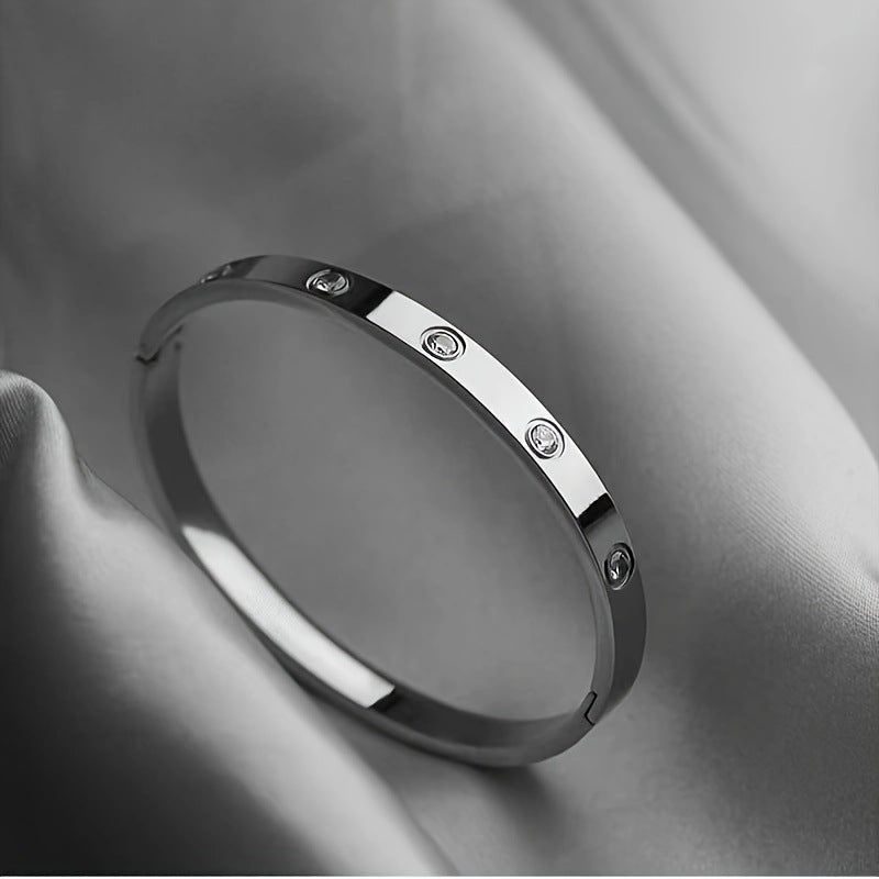Titanium Stainless Steel Non-fading Bracelet for Women and Girls